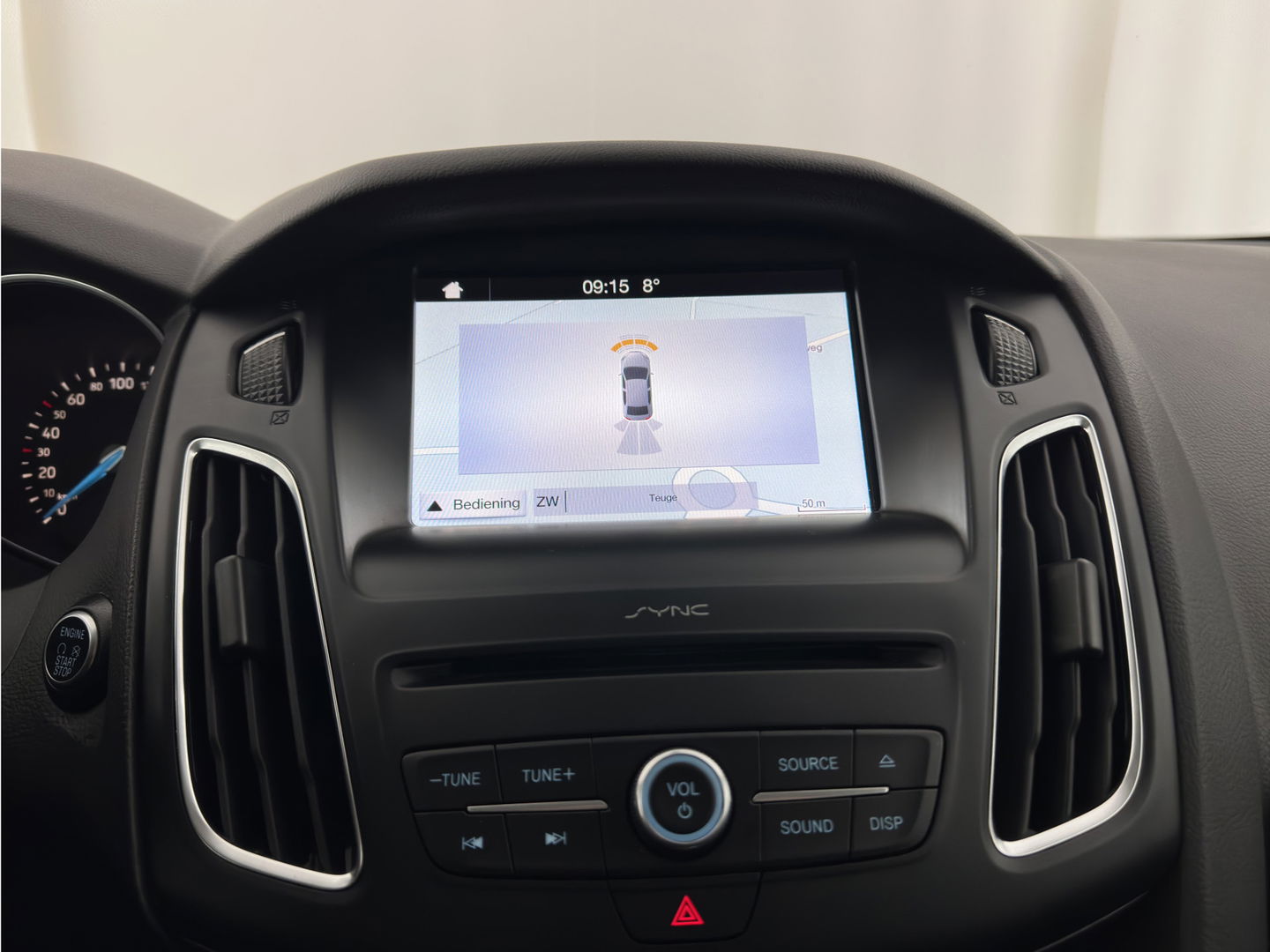 Ford FOCUS Wagon 1.5 TDCI Titanium Lease Edition (INCL-BTW) Aut. *NAVI-FULLMAP | HEATED-COMFORTSEATS | KEYLESS | PRIVACY-GLASS | ECC | SYNC-AUDIO | PDC | CRUISE | 16''ALU*