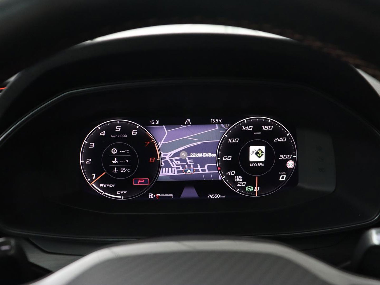 CUPRA Leon 2.0 TSI Cup | 310pk | Trekhaak | Stoel & stuurverwarming | Carplay | Leder | Adaptive cruise | 19'' | CUP Sportstoelen | Navigatie | Full LED | Keyless | Sfeerverlichting