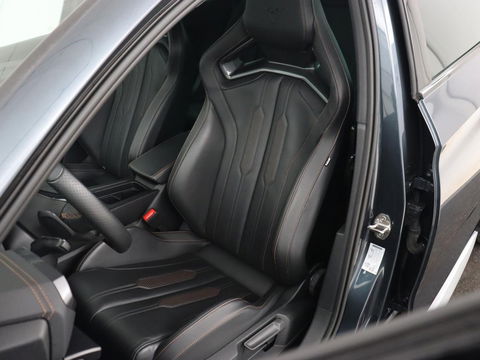 CUPRA Leon 2.0 TSI Cup | 310pk | Trekhaak | Stoel & stuurverwarming | Carplay | Leder | Adaptive cruise | 19'' | CUP Sportstoelen | Navigatie | Full LED | Keyless | Sfeerverlichting