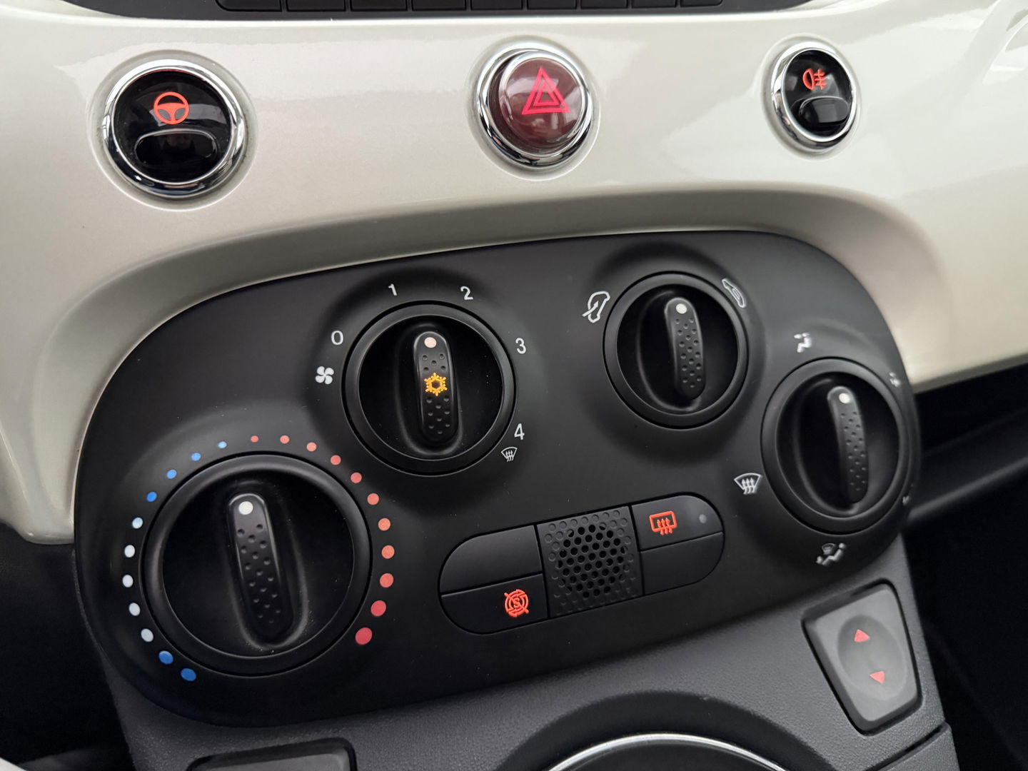 Fiat 500 1.2 Lounge | Aut. | Panoramadak | Airco