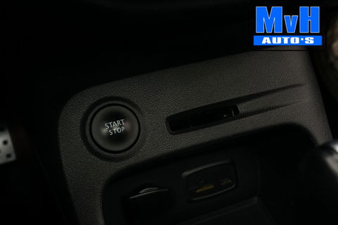 Renault Captur 1.3 TCe Intense|150PK|PANO|CAMERA|LED|TREKH