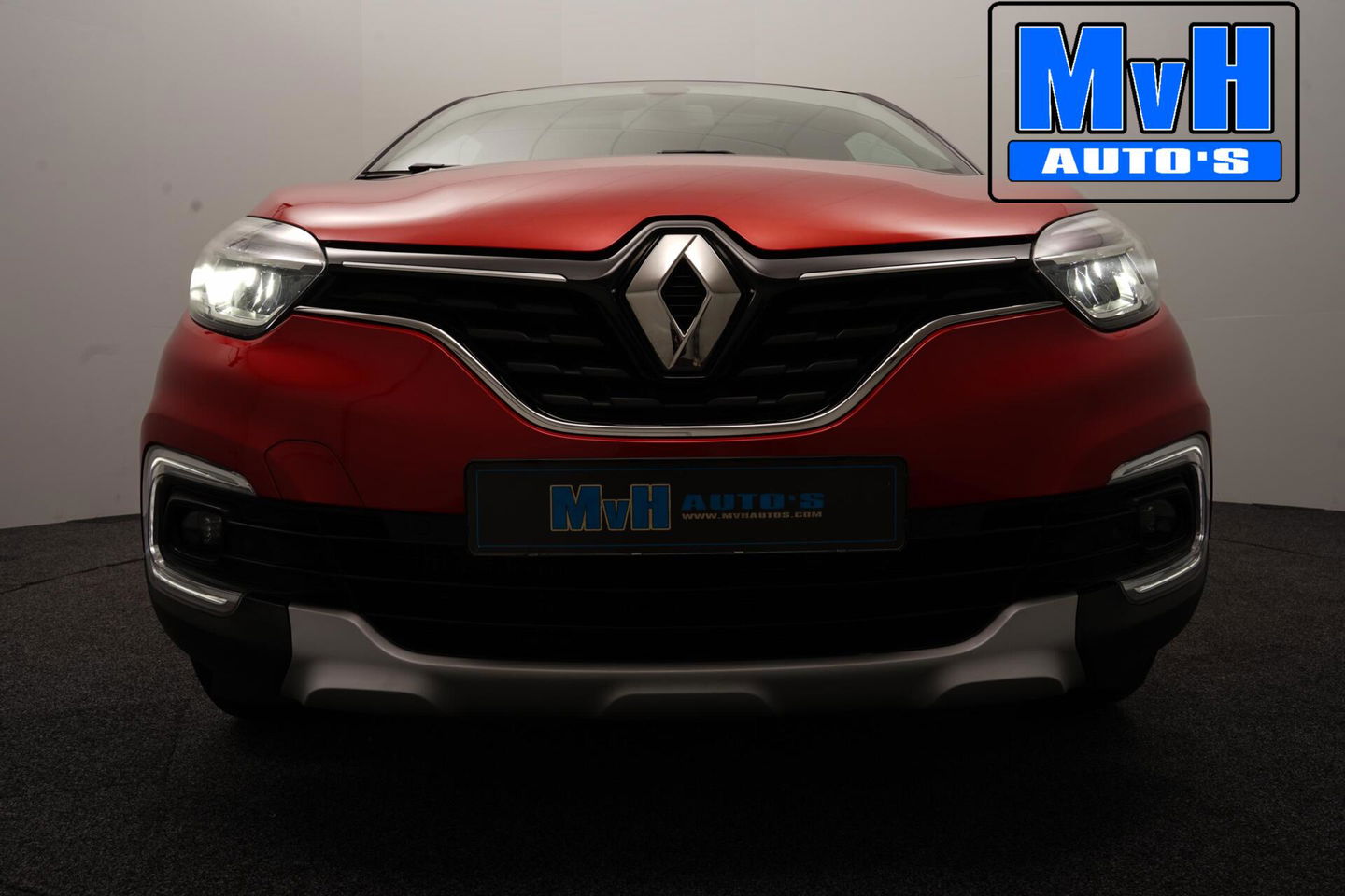 Renault Captur 1.3 TCe Intense|150PK|PANO|CAMERA|LED|TREKH