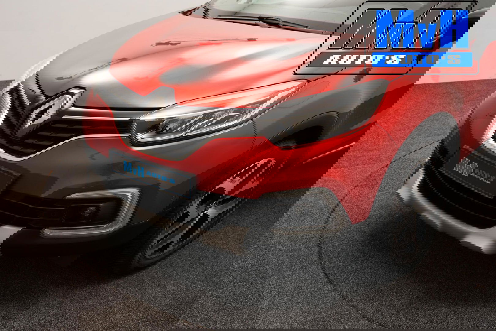 Renault Captur 1.3 TCe Intense|150PK|PANO|CAMERA|LED|TREKH