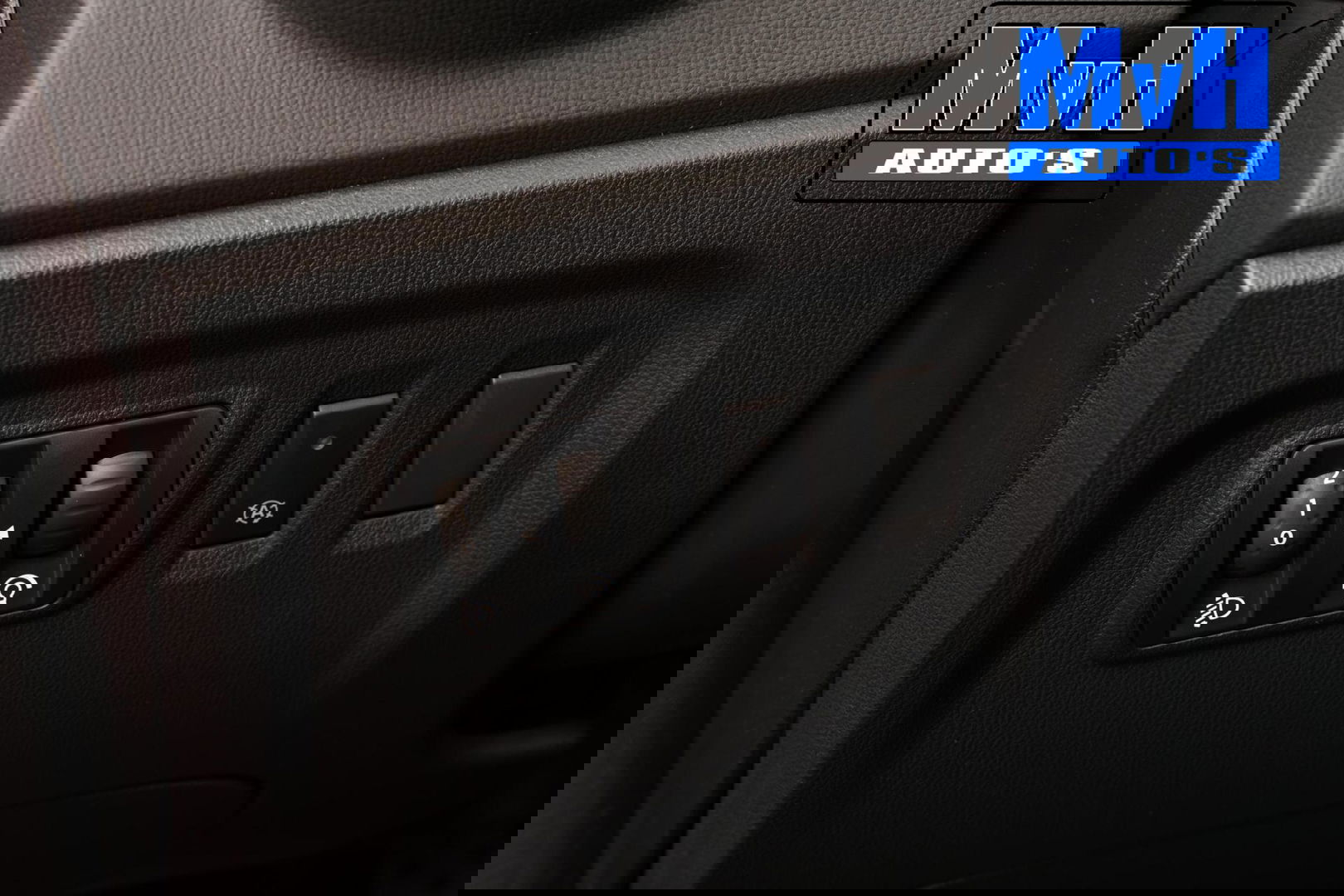 Renault Captur 1.3 TCe Intense|150PK|PANO|CAMERA|LED|TREKH