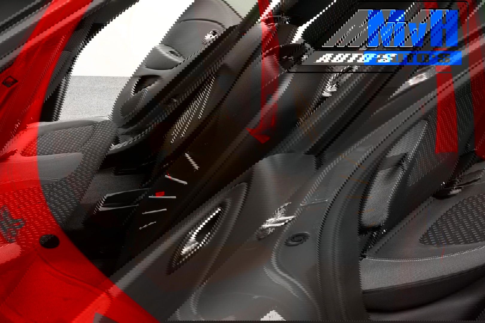 Renault Captur 1.3 TCe Intense|150PK|PANO|CAMERA|LED|TREKH