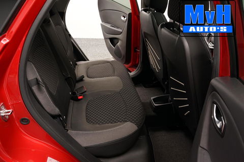 Renault Captur 1.3 TCe Intense|150PK|PANO|CAMERA|LED|TREKH