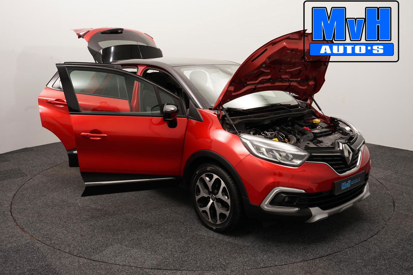 Renault Captur 1.3 TCe Intense|150PK|PANO|CAMERA|LED|TREKH
