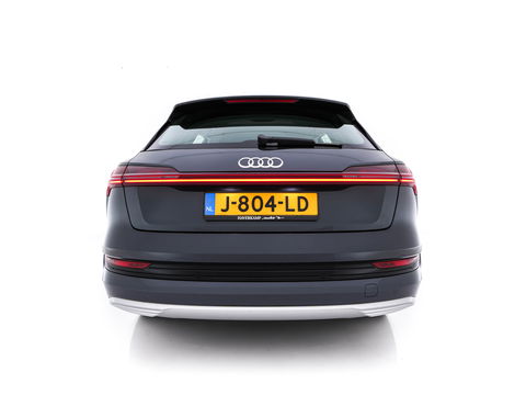 Audi e-tron 50 Quattro *ELECTRO-MOTOR AUDIBLE* Launch edition 71 kWh [ 3-Fase ] {SOH-100%} (INCL-BTW) Aut. *FULL-LED | DIGI-COCKPIT | NAVI-FULLMAP | HEATED-COMFORTSEATS | KEYLESS | AUDI-SOUND | SHIFT-PADDLES | ECC | PDC | CRUISE | 20''ALU*