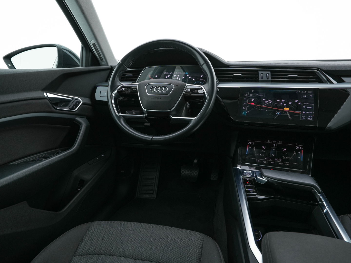 Audi e-tron 50 Quattro *ELECTRO-MOTOR AUDIBLE* Launch edition 71 kWh [ 3-Fase ] {SOH-100%} (INCL-BTW) Aut. *FULL-LED | DIGI-COCKPIT | NAVI-FULLMAP | HEATED-COMFORTSEATS | KEYLESS | AUDI-SOUND | SHIFT-PADDLES | ECC | PDC | CRUISE | 20''ALU*