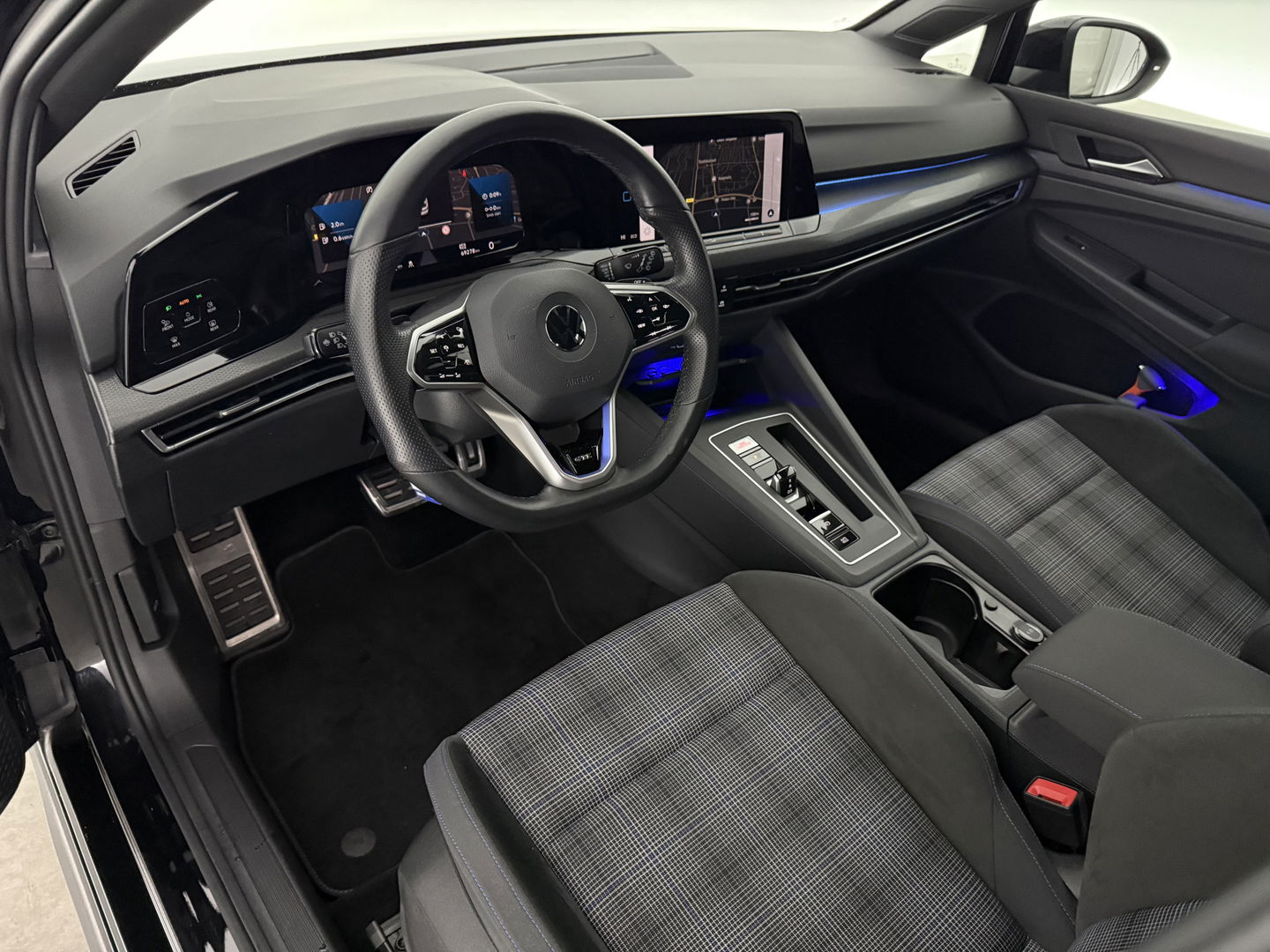 Volkswagen Golf 1.4 eHybrid GTE | SOH 95% | Virtual | Sfeer | Carplay | Adap. Cruise | Keyless | Parkeersens.