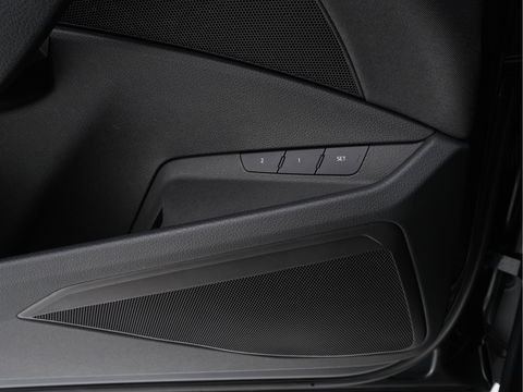 Audi e-tron 50 Quattro *ELECTRO-MOTOR AUDIBLE* Launch edition 71 kWh [ 3-Fase ] {SOH-100%} (INCL-BTW) Aut. *FULL-LED | DIGI-COCKPIT | NAVI-FULLMAP | HEATED-COMFORTSEATS | KEYLESS | AUDI-SOUND | SHIFT-PADDLES | ECC | PDC | CRUISE | 20''ALU*