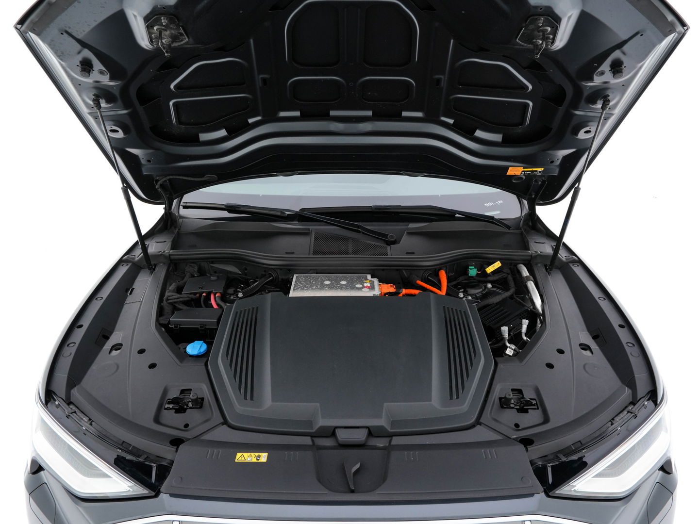 Audi e-tron 50 Quattro *ELECTRO-MOTOR AUDIBLE* Launch edition 71 kWh [ 3-Fase ] {SOH-100%} (INCL-BTW) Aut. *FULL-LED | DIGI-COCKPIT | NAVI-FULLMAP | HEATED-COMFORTSEATS | KEYLESS | AUDI-SOUND | SHIFT-PADDLES | ECC | PDC | CRUISE | 20''ALU*