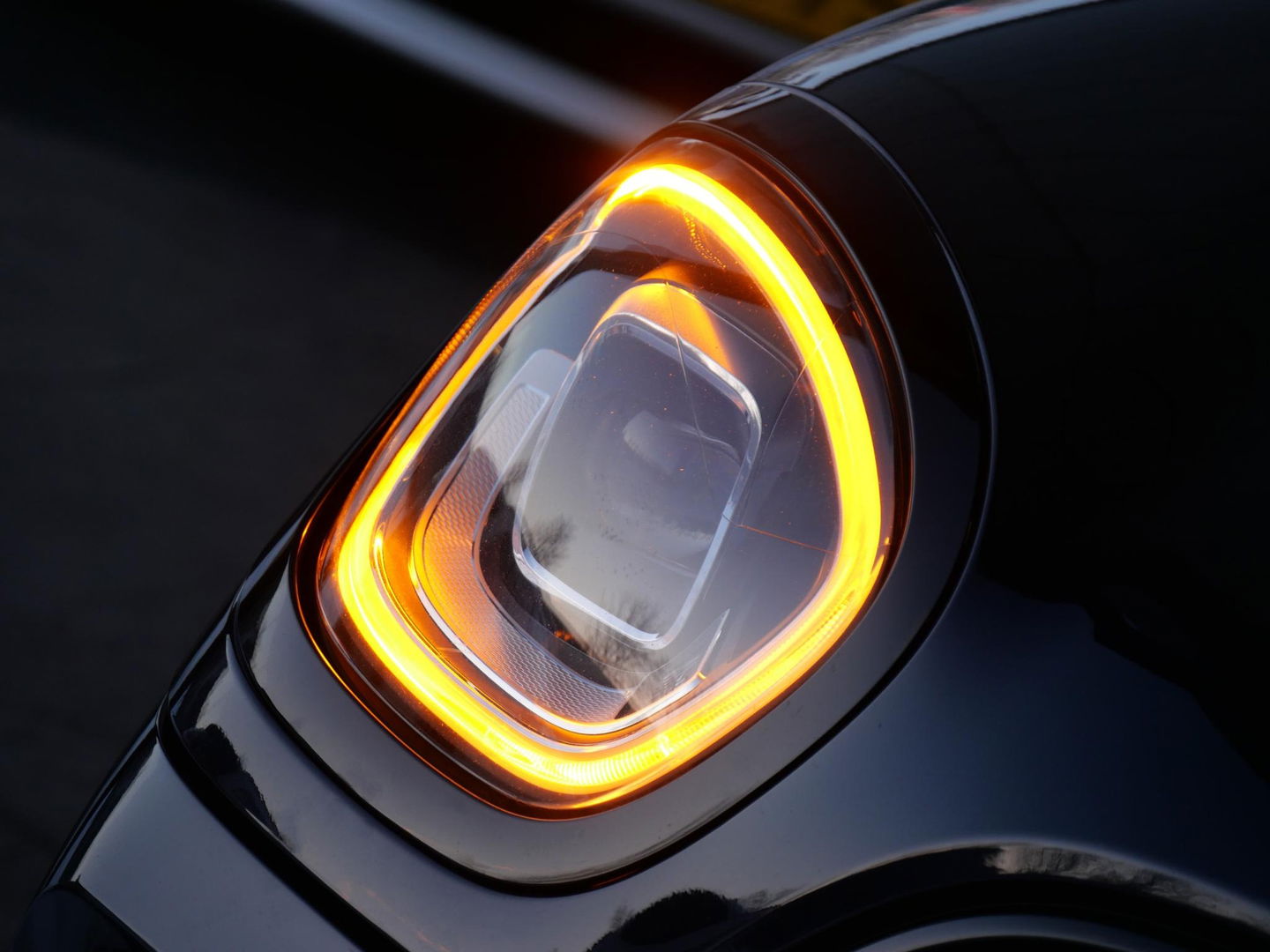 MINI Countryman COOPER S E/ PANORAMADAK/ LEER/ CAMERA/ ELEKT. KLEP/ SFEERVERLICHTING/ 12 MND GARANTIE