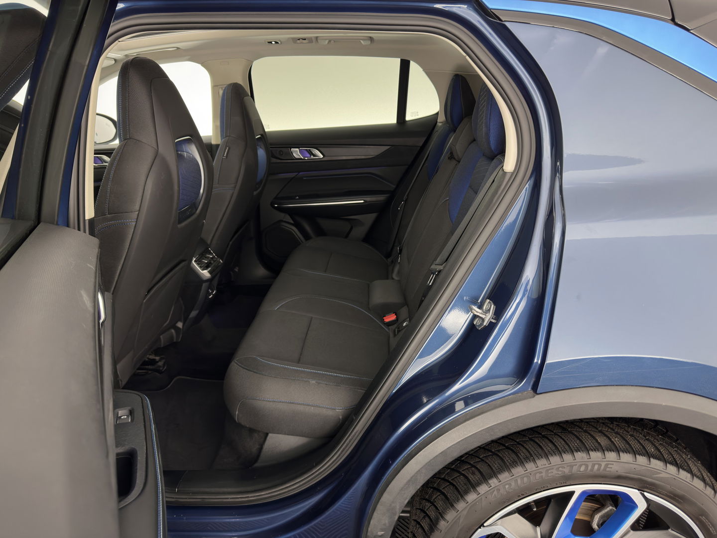 Lynk & Co 01 1.5 (Plug-In) (INCL-BTW) Aut. *PANO | FULL-LED | ADAPTIVE-CRUISE | MICROFIBRE | BLIND-SPOT | MEMORY-PACK | DIGI-COCKPIT | HEATED-SPORTSEATS | TOPVIEW | KEYLESS | DAB+ | NAVI-FULLMAP |  ECC | AMBIENT-LIGHT