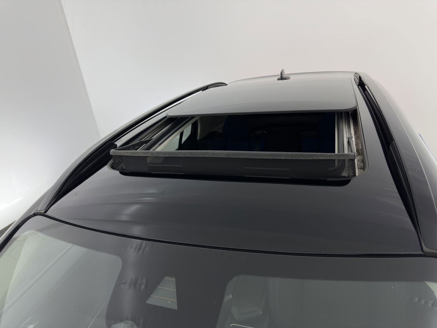 Lynk & Co 01 1.5 (Plug-In) (INCL-BTW) Aut. *PANO | FULL-LED | ADAPTIVE-CRUISE | MICROFIBRE | BLIND-SPOT | MEMORY-PACK | DIGI-COCKPIT | HEATED-SPORTSEATS | TOPVIEW | KEYLESS | DAB+ | NAVI-FULLMAP |  ECC | AMBIENT-LIGHT