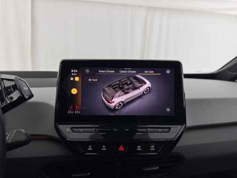 Volkswagen ID.3 First Max 58 kWh [ 3-Fase ] {SOH-90%} (INCL-BTW) *PANO | HEAD-UP | ADAPTIVE-CRUISE | FULL-LED | BLIND-SPOT | CAMERA | KEYLESS | MICROFIBRE | AMBIENT-LIGHT | NAVI-FULLMAP | DAB+ | ECC | HEATED-SPORTSEATS | DIGI-COCKPIT | 20"ALU*