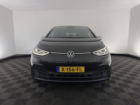 Volkswagen ID.3 First Max 58 kWh [ 3-Fase ] {SOH-90%} (INCL-BTW) *PANO | HEAD-UP | ADAPTIVE-CRUISE | FULL-LED | BLIND-SPOT | CAMERA | KEYLESS | MICROFIBRE | AMBIENT-LIGHT | NAVI-FULLMAP | DAB+ | ECC | HEATED-SPORTSEATS | DIGI-COCKPIT | 20"ALU*