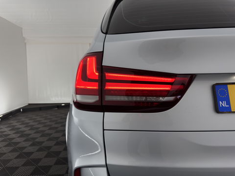 BMW X5 M Aut. *PANO | HEAD-UP | LEATHER | FULL-LED | NAVI-FULLMAP | MEMORY-PACK | HARMAN/KARDON-AUDIO | KEYLESS | CAMERA | HEATED-COMFORTSEATS | SHIFTPADDLES | TOWBAR | 20''ALU*