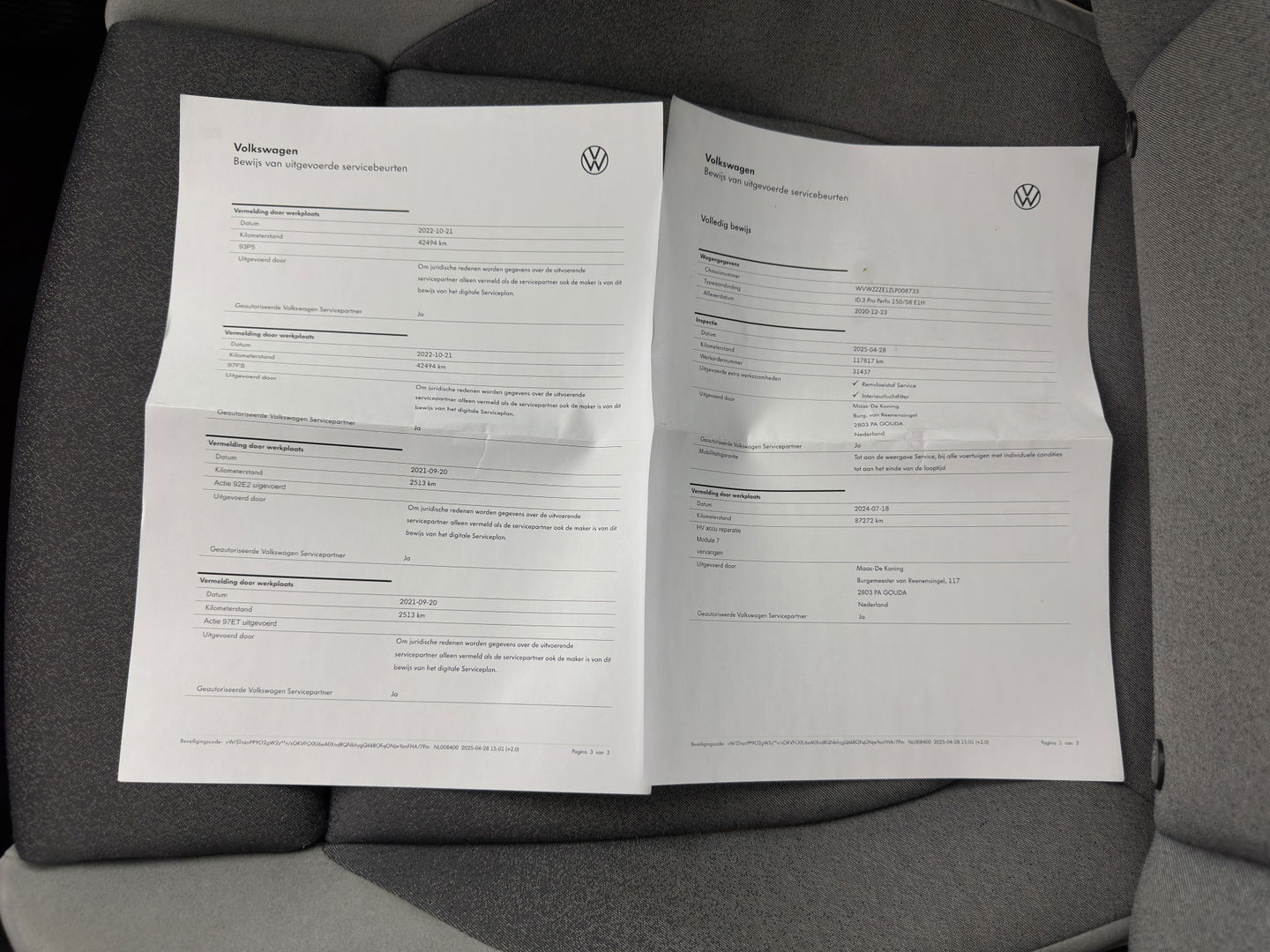 Volkswagen ID.3 First Max 58 kWh [ 3-Fase ] {SOH-90%} (INCL-BTW) *PANO | HEAD-UP | ADAPTIVE-CRUISE | FULL-LED | BLIND-SPOT | CAMERA | KEYLESS | MICROFIBRE | AMBIENT-LIGHT | NAVI-FULLMAP | DAB+ | ECC | HEATED-SPORTSEATS | DIGI-COCKPIT | 20"ALU*