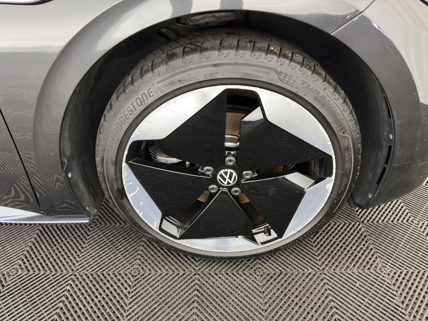 Volkswagen ID.3 First Max 58 kWh [ 3-Fase ] {SOH-90%} (INCL-BTW) *PANO | HEAD-UP | ADAPTIVE-CRUISE | FULL-LED | BLIND-SPOT | CAMERA | KEYLESS | MICROFIBRE | AMBIENT-LIGHT | NAVI-FULLMAP | DAB+ | ECC | HEATED-SPORTSEATS | DIGI-COCKPIT | 20"ALU*