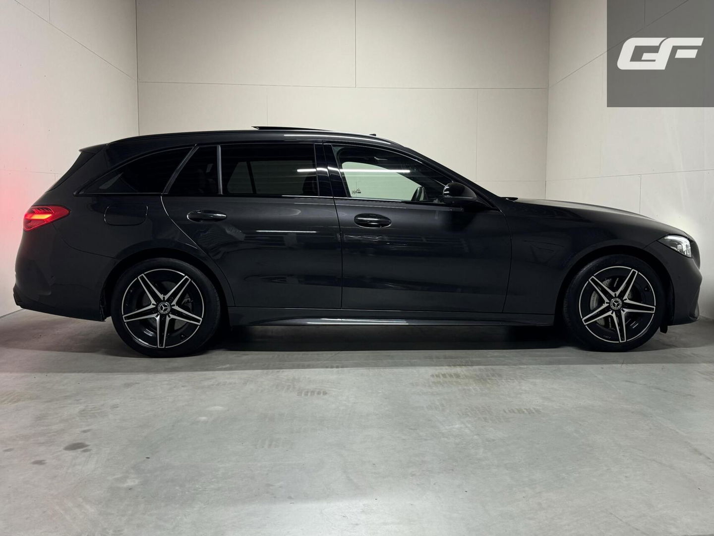 Mercedes-Benz C-Klasse Estate 300e AMG Pano Burmester 360° HUD Trekh. NAP