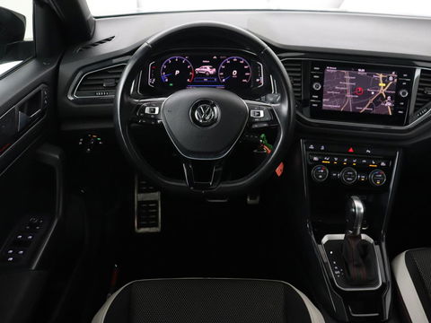 Volkswagen T-Roc 1.5 TSI Sport | 1e eigenaar | Panoramadak | Stoelverwarming | Camera | Carplay | Adaptive cruise | Navigatie | Full LED | Virtual Cockpit | Getint glas | Climate control
