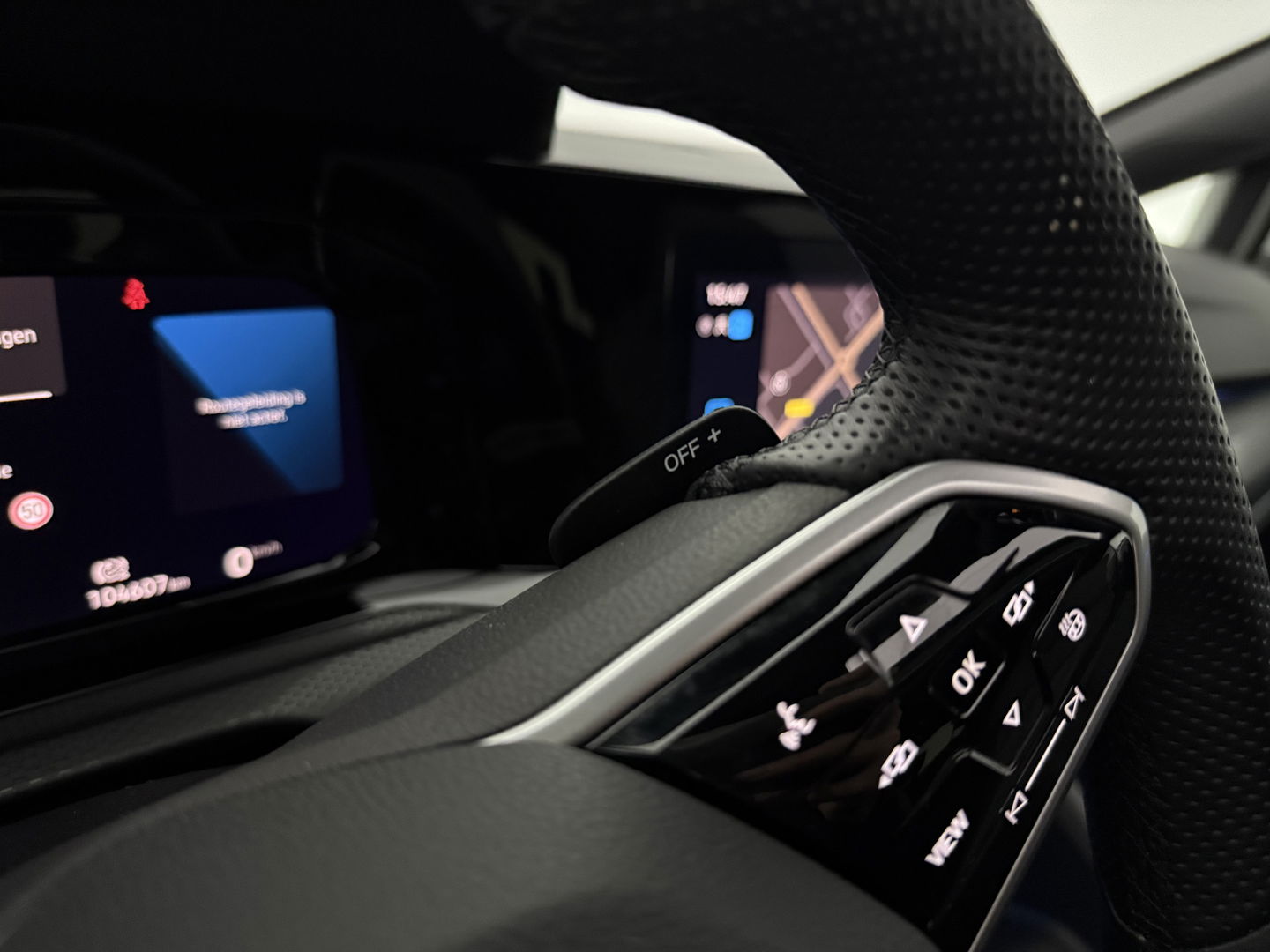 Volkswagen Golf 2.0 TSI GTI 245PK | Pano | Sfeer | Virtual | Stoel/Stuur verw. | Adap. Cruise | Camera | Navi