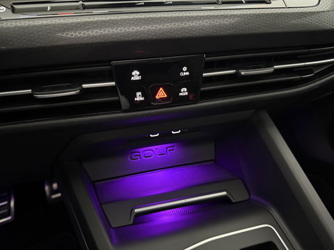 Volkswagen Golf 2.0 TSI GTI 245PK | Pano | Sfeer | Virtual | Stoel/Stuur verw. | Adap. Cruise | Camera | Navi