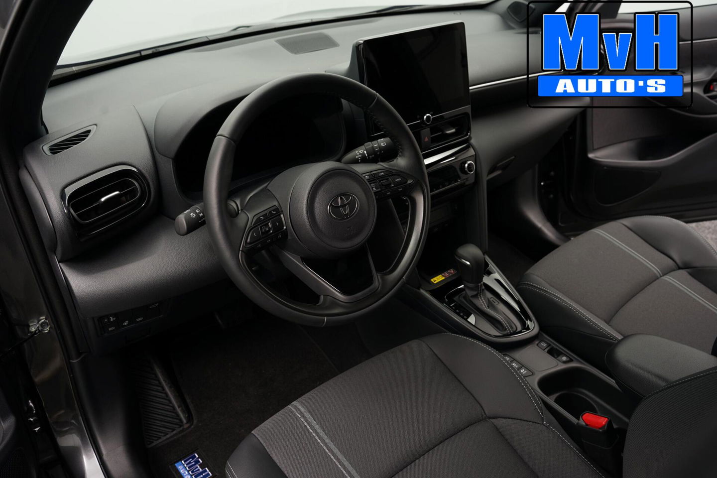 Toyota Yaris Cross 1.5 Hybrid 130 Executive|STUUR/STOELVERW.