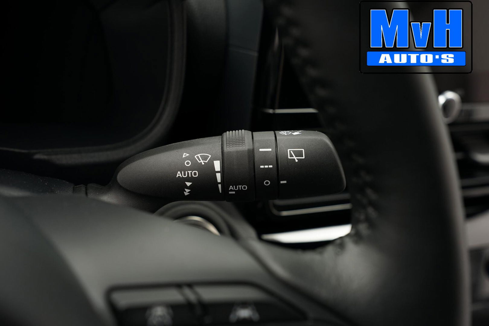 Toyota Yaris Cross 1.5 Hybrid 130 Executive|STUUR/STOELVERW.