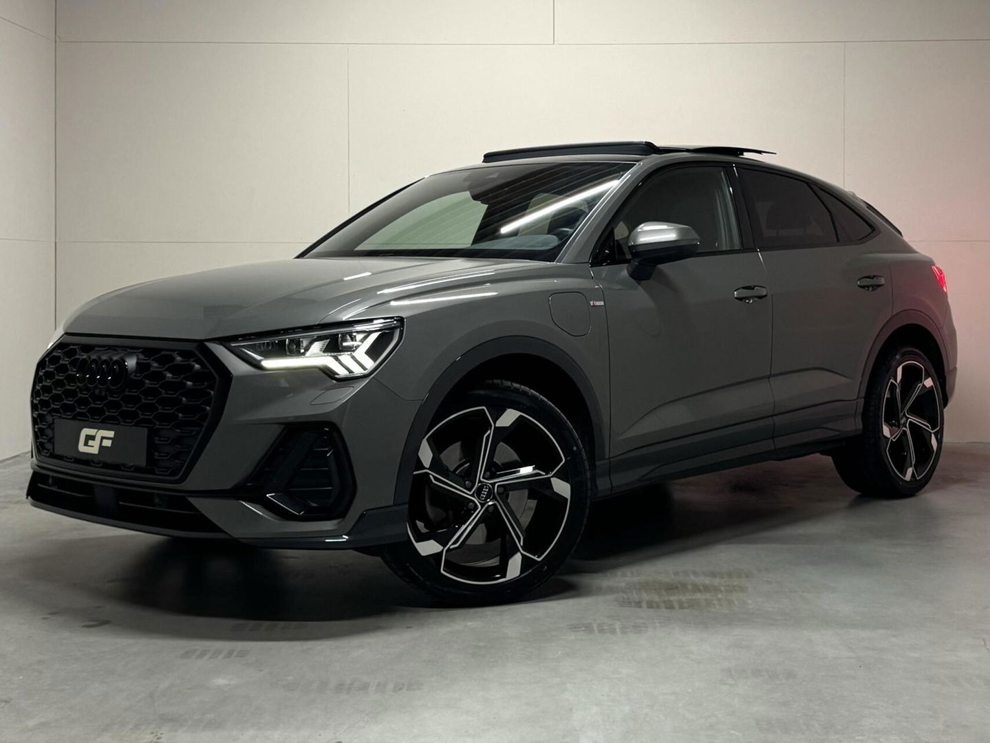 Audi Q3 Sportback 45 TFSI e Black Edition Pano Sonos 360º ACC Trekh.