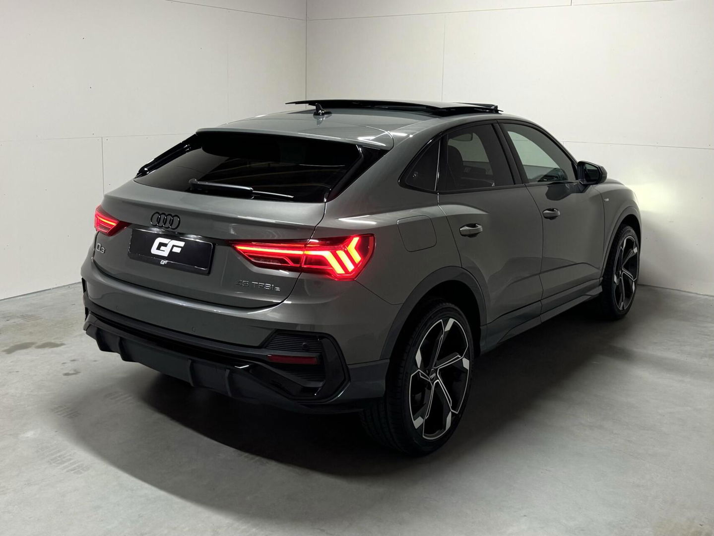 Audi Q3 Sportback 45 TFSI e Black Edition Pano Sonos 360º ACC Trekh.