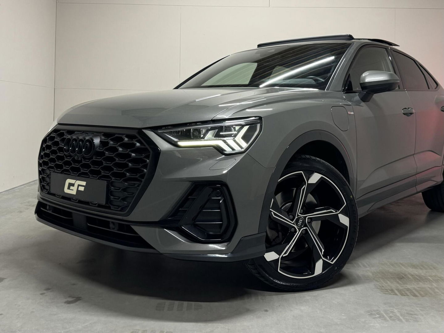 Audi Q3 Sportback 45 TFSI e Black Edition Pano Sonos 360º ACC Trekh.