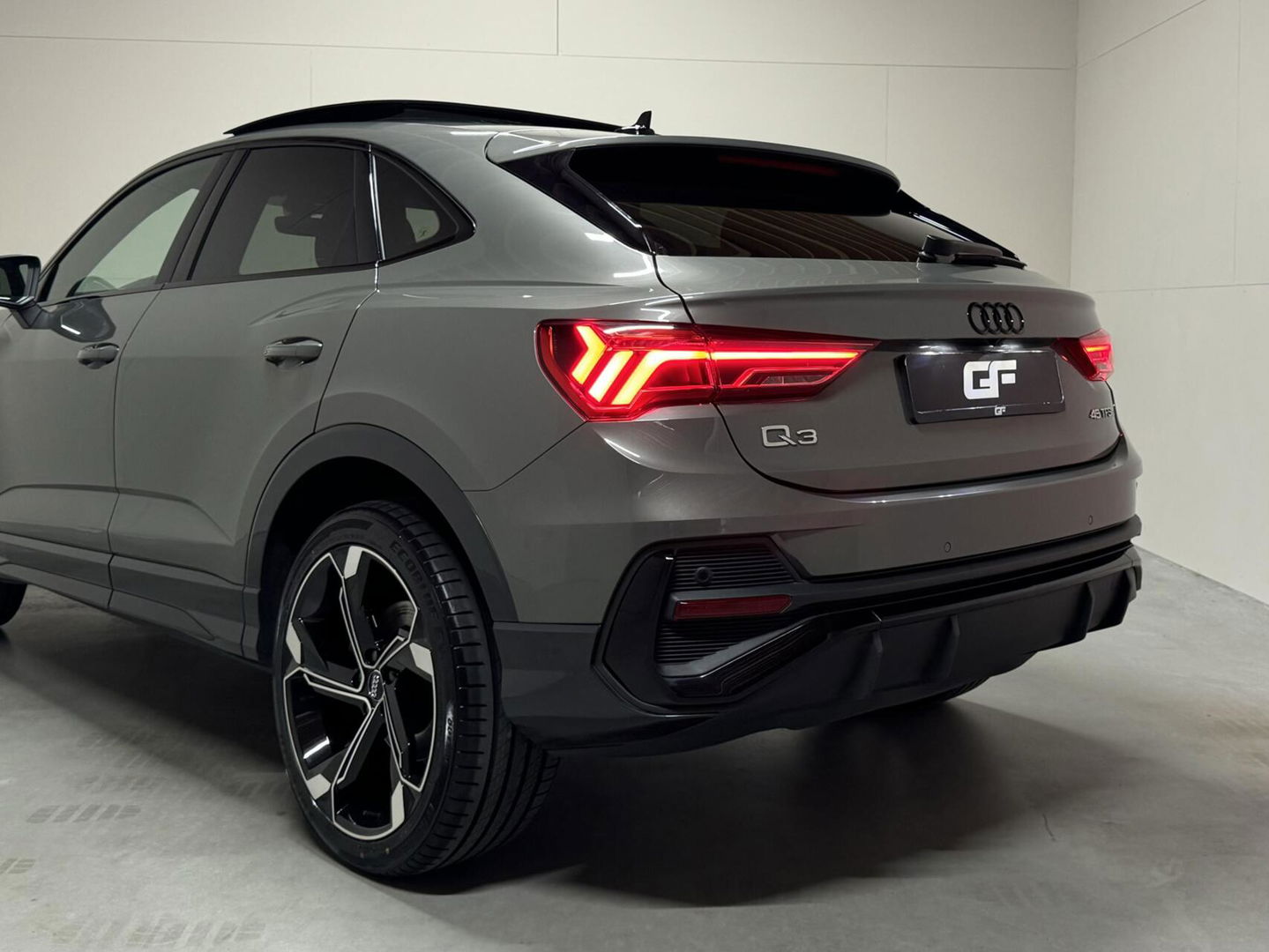Audi Q3 Sportback 45 TFSI e Black Edition Pano Sonos 360º ACC Trekh.