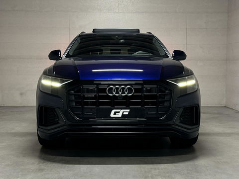 Audi Q8 55 TFSI Quattro S-Line Black Edition Pano B&O 360° Sfeer Luchtv. Trekh.