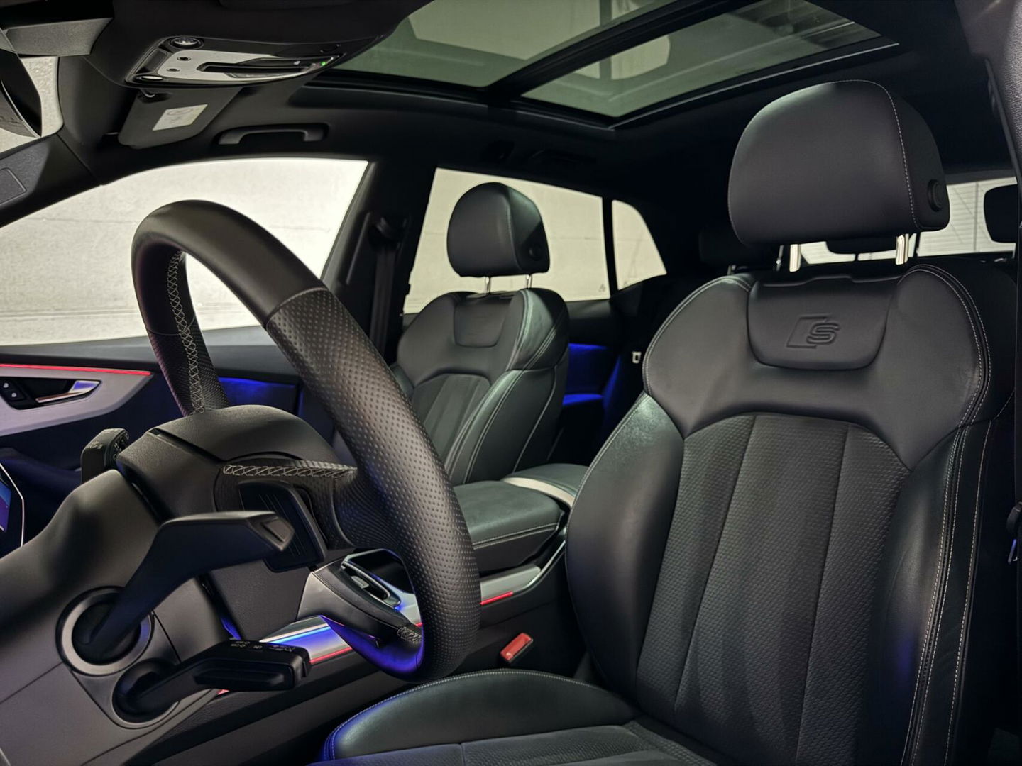 Audi Q8 55 TFSI Quattro S-Line Black Edition Pano B&O 360° Sfeer Luchtv. Trekh.