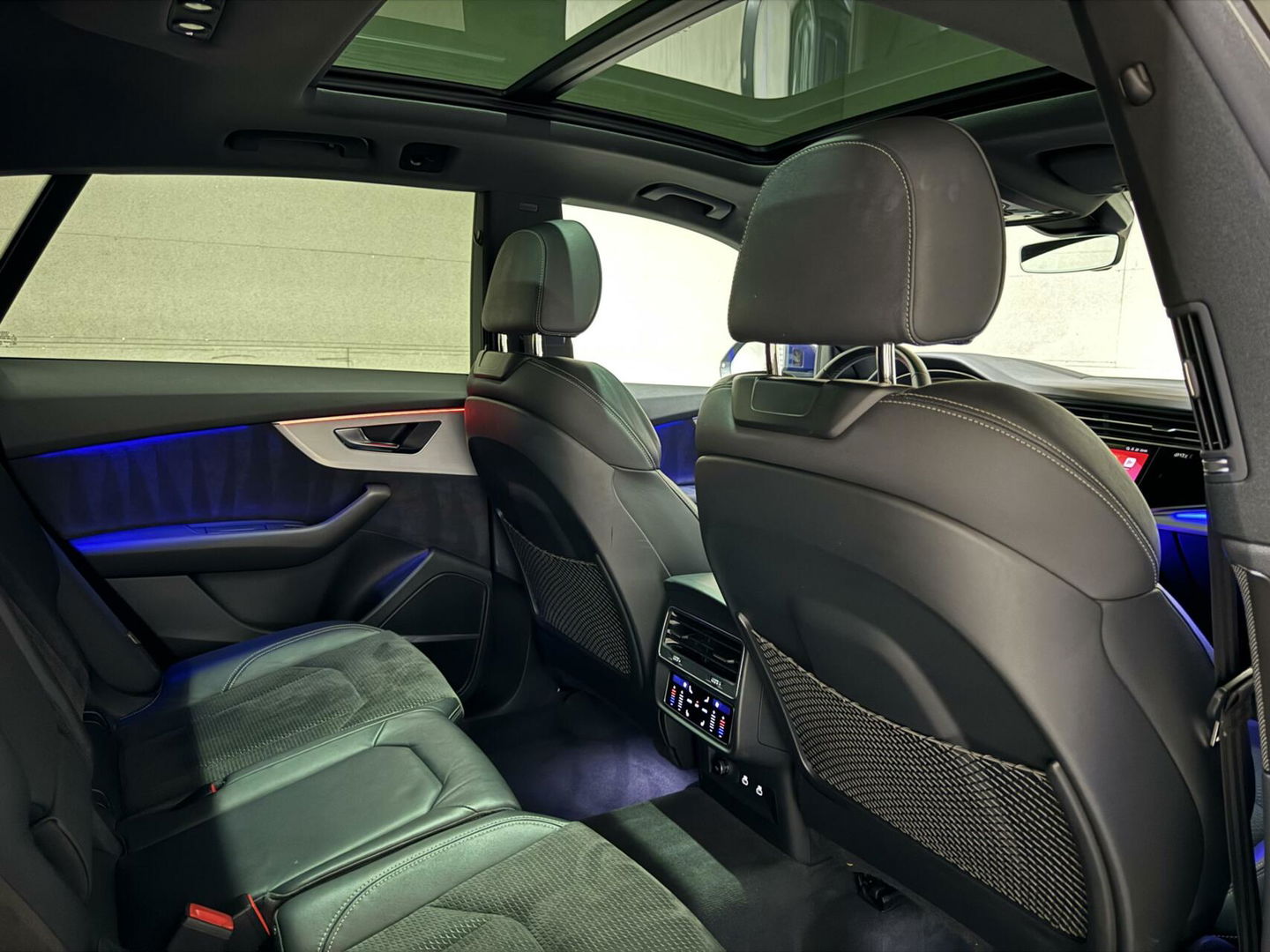 Audi Q8 55 TFSI Quattro S-Line Black Edition Pano B&O 360° Sfeer Luchtv. Trekh.