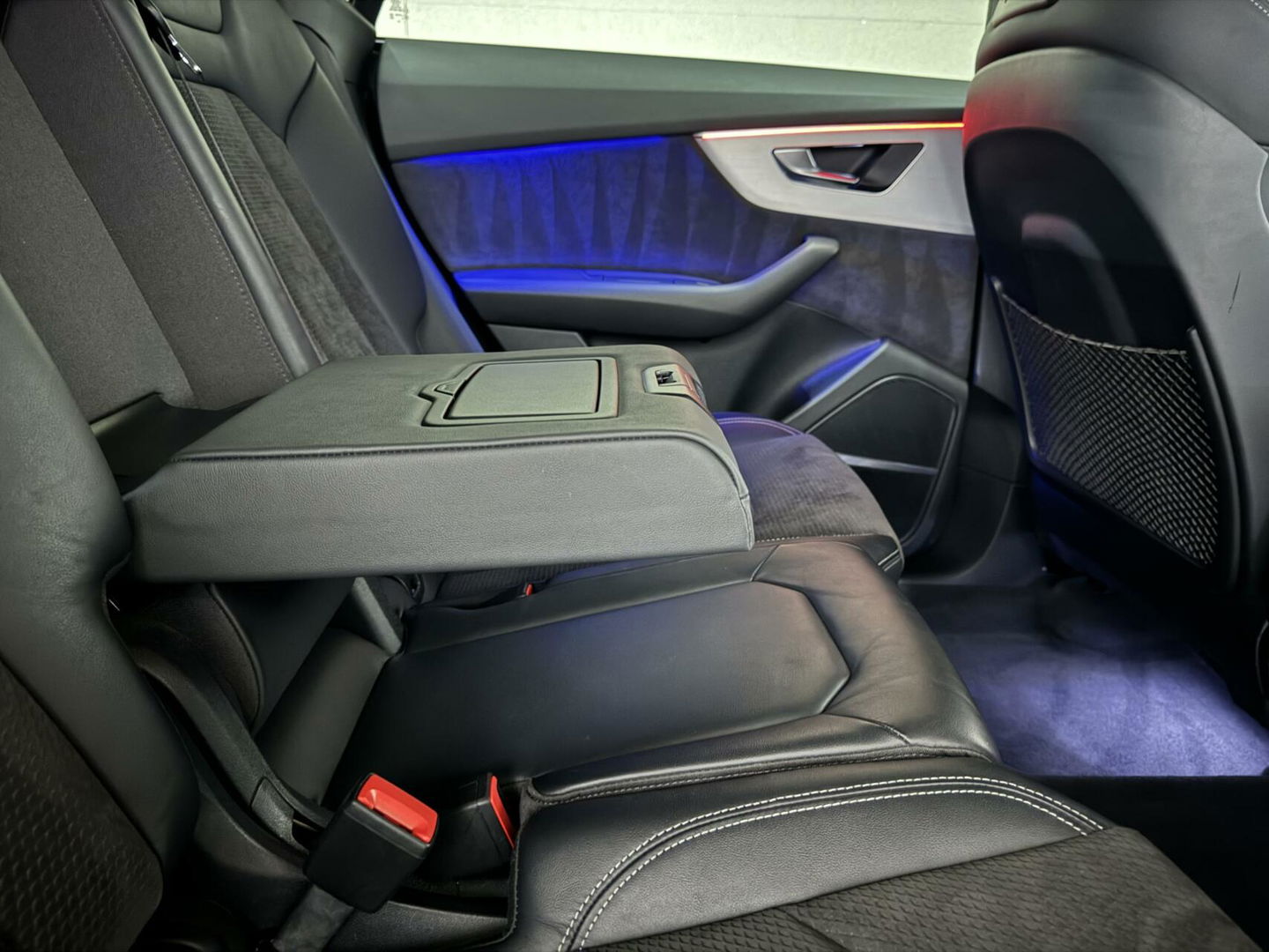 Audi Q8 55 TFSI Quattro S-Line Black Edition Pano B&O 360° Sfeer Luchtv. Trekh.