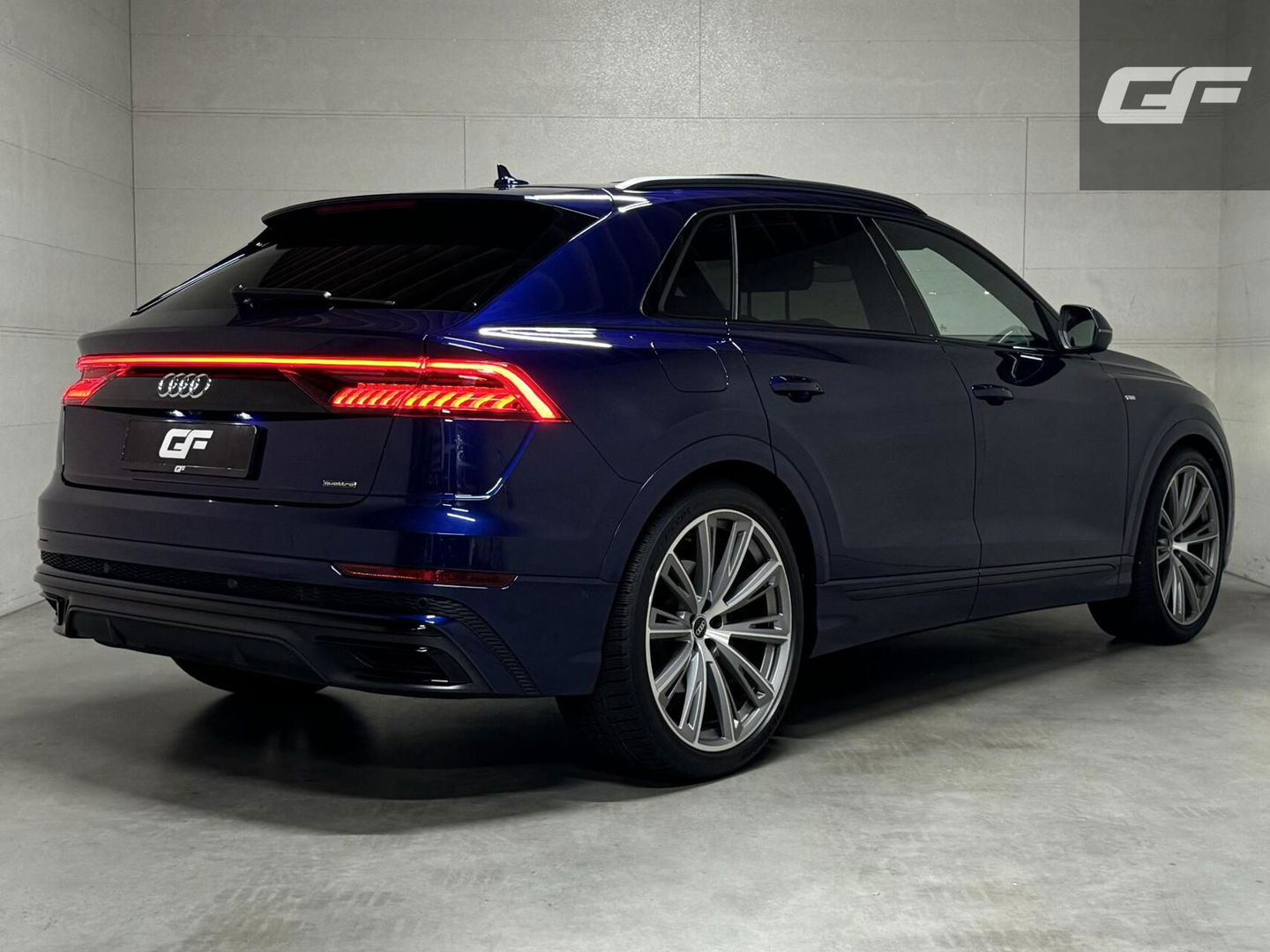 Audi Q8 55 TFSI Quattro S-Line Black Edition Pano B&O 360° Sfeer Luchtv. Trekh.
