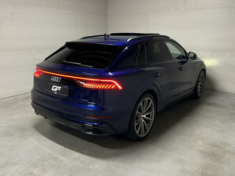 Audi Q8 55 TFSI Quattro S-Line Black Edition Pano B&O 360° Sfeer Luchtv. Trekh.