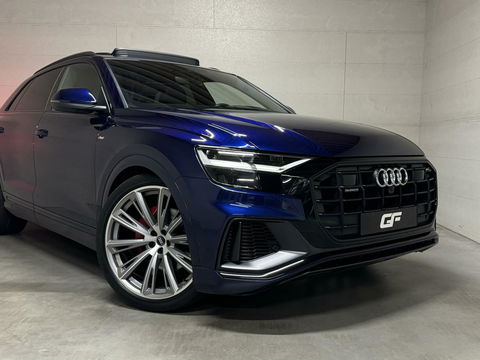 Audi Q8 55 TFSI Quattro S-Line Black Edition Pano B&O 360° Sfeer Luchtv. Trekh.
