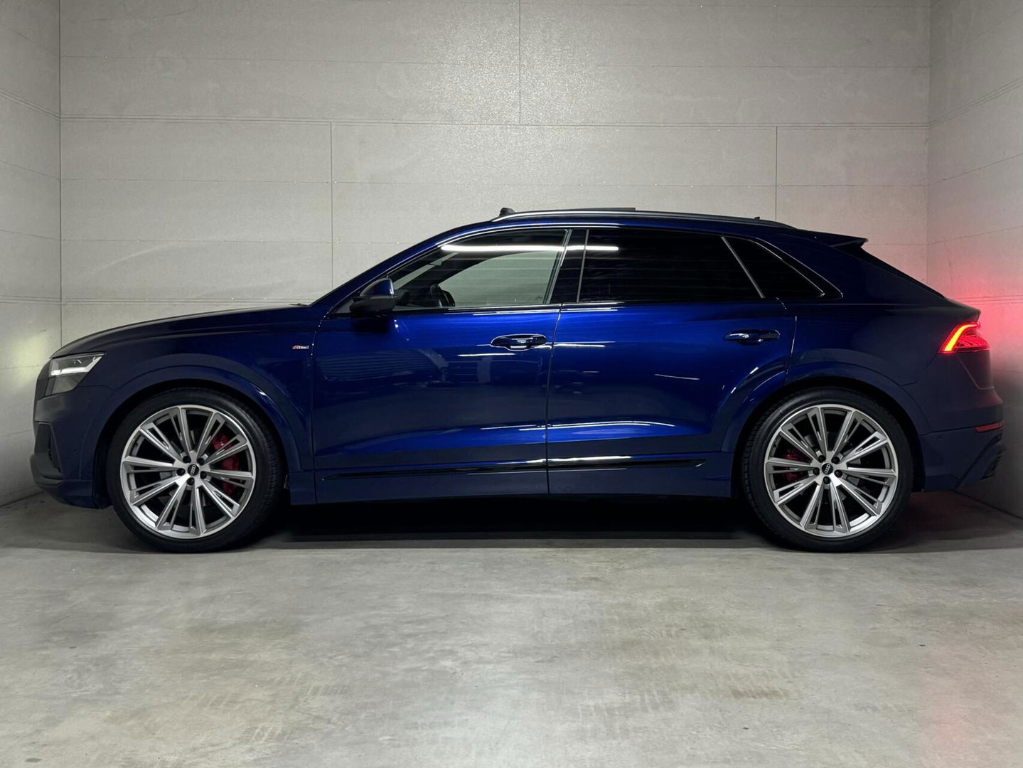 Audi Q8 55 TFSI Quattro S-Line Black Edition Pano B&O 360° Sfeer Luchtv. Trekh.