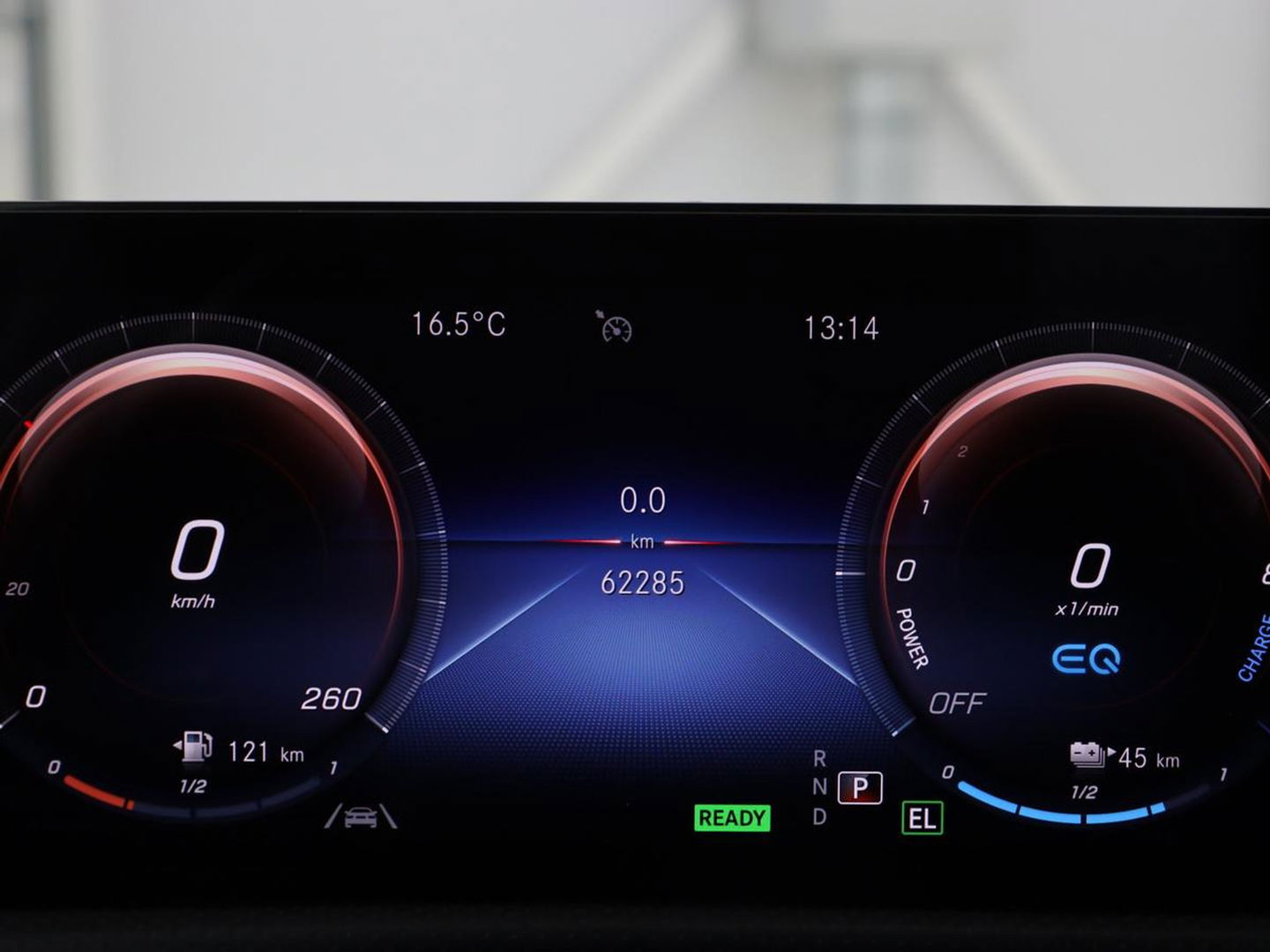 Mercedes-Benz A-Klasse 250e AMG | Panoramadak | Stoelverwarming | Carplay | Leder/Alcantara | Camera | Sfeerverlichting | Navigatie | Park Assist | Climate control | PHEV | Plug In