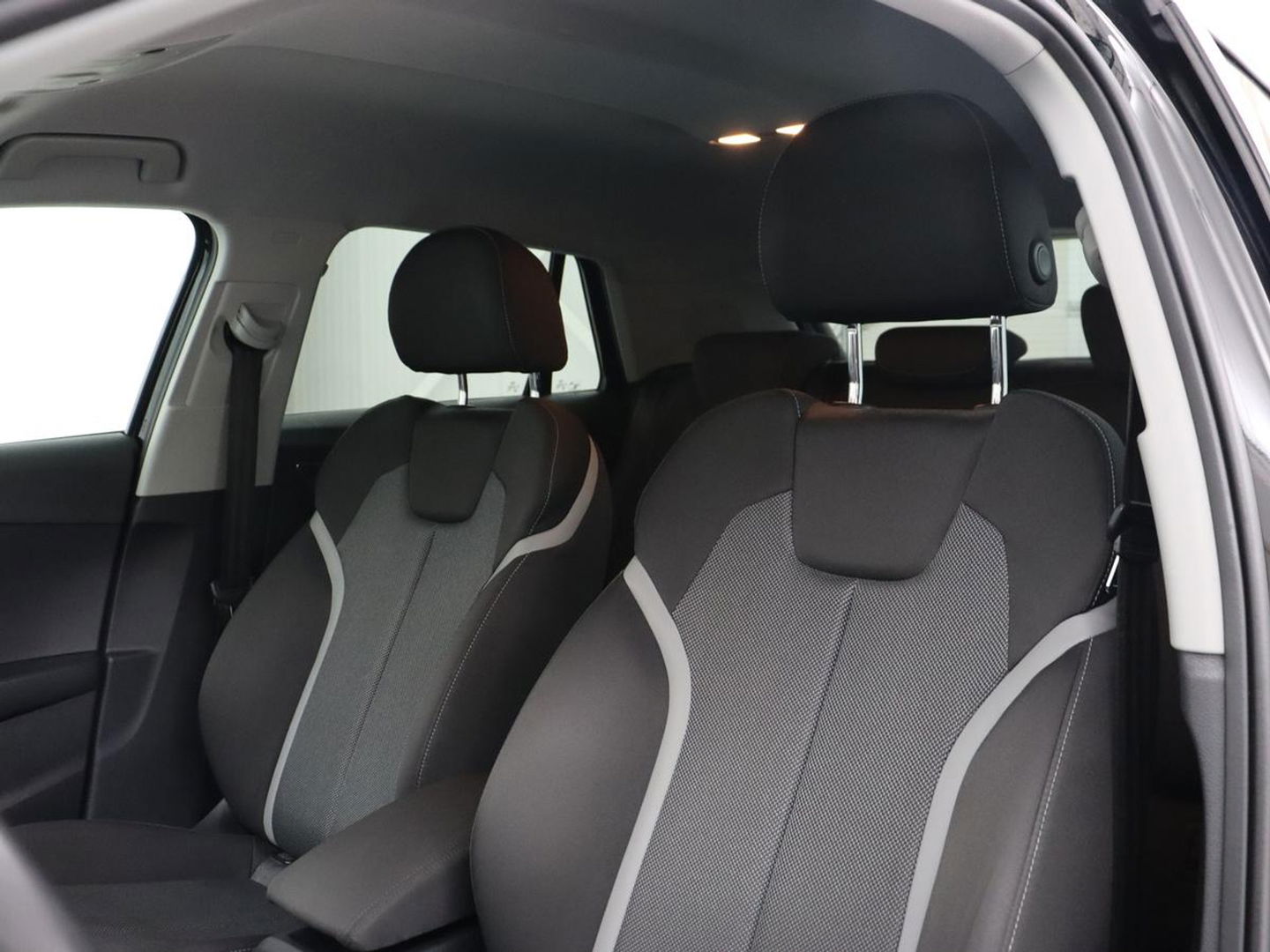 Audi Q2 30 TFSI epic | Full LED | Sportstoelen | Navigatie | Climate control | Cruise control | Parkeerhulp | Bluetooth
