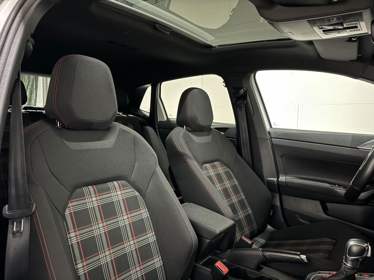 Volkswagen Polo 2.0 TSI GTI Pano DSG Virtual Beats Camera Carplay