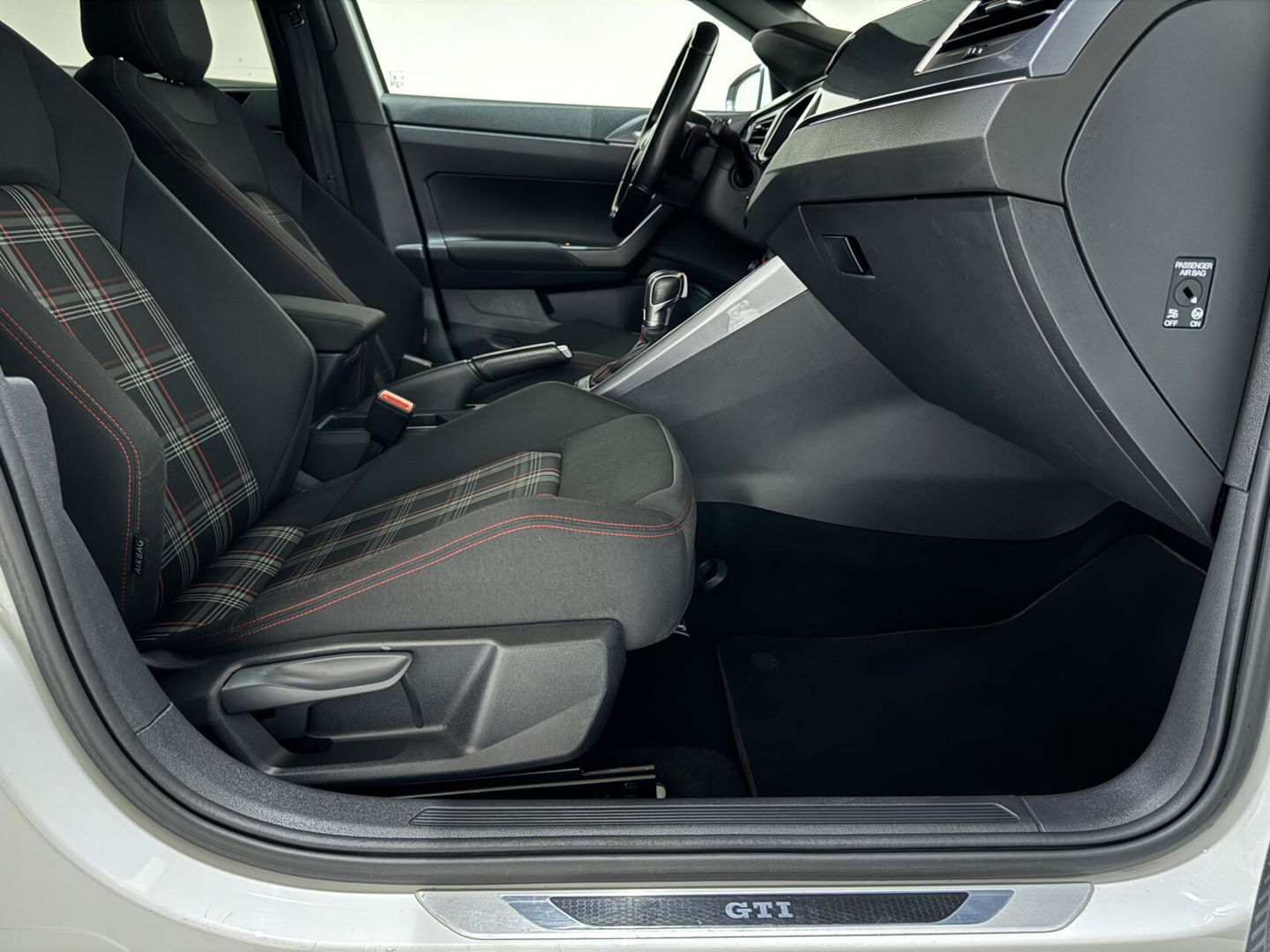 Volkswagen Polo 2.0 TSI GTI Pano DSG Virtual Beats Camera Carplay