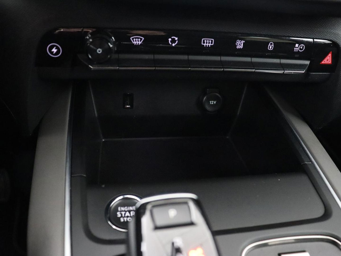 Citroën C5 Aircross 1.6 Plug-in Hybrid 225 Business | Stoelverwarming | Carplay | Camera | Navigatie | Half leder | Dodehoek detectie | Keyless | DAB | Full LED