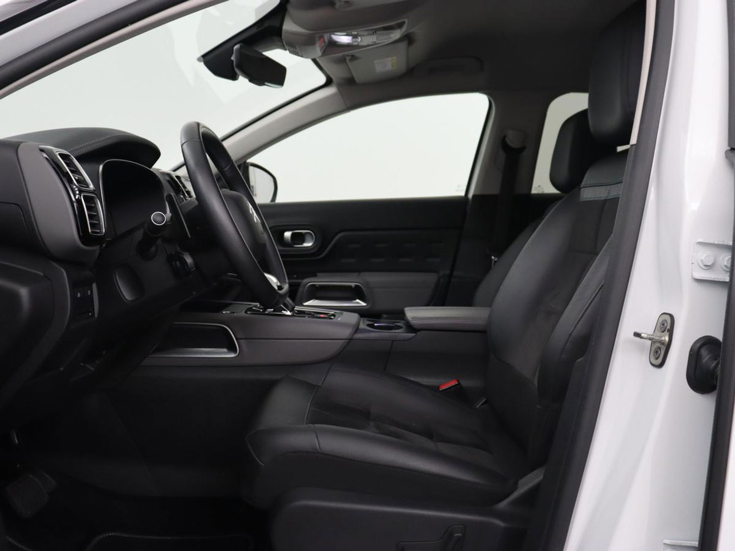 Citroën C5 Aircross 1.6 Plug-in Hybrid 225 Business | Stoelverwarming | Carplay | Camera | Navigatie | Half leder | Dodehoek detectie | Keyless | DAB | Full LED