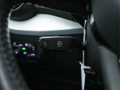 Audi Q2 1.6 TDI Design Pro Line Plus *FULL-LEATHER | NAVI-FULLMAP | HEATED-COMFORTSEATS | PRIVACY-GLASS | ECC | PDC | CRUISE | 18''ALU | TOWBAR*