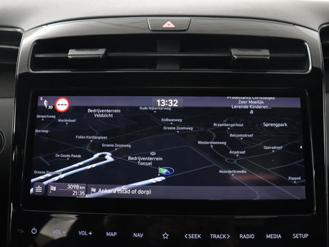 Hyundai Tucson 1.6 T-GDI PHEV N Line Sky 4WD | Panoramadak | Stoelverwarming | Leder/Alcantara | Camera | Adaptive cruise | Carplay | Full LED | Stuurverwarming | Keyless | Plug In